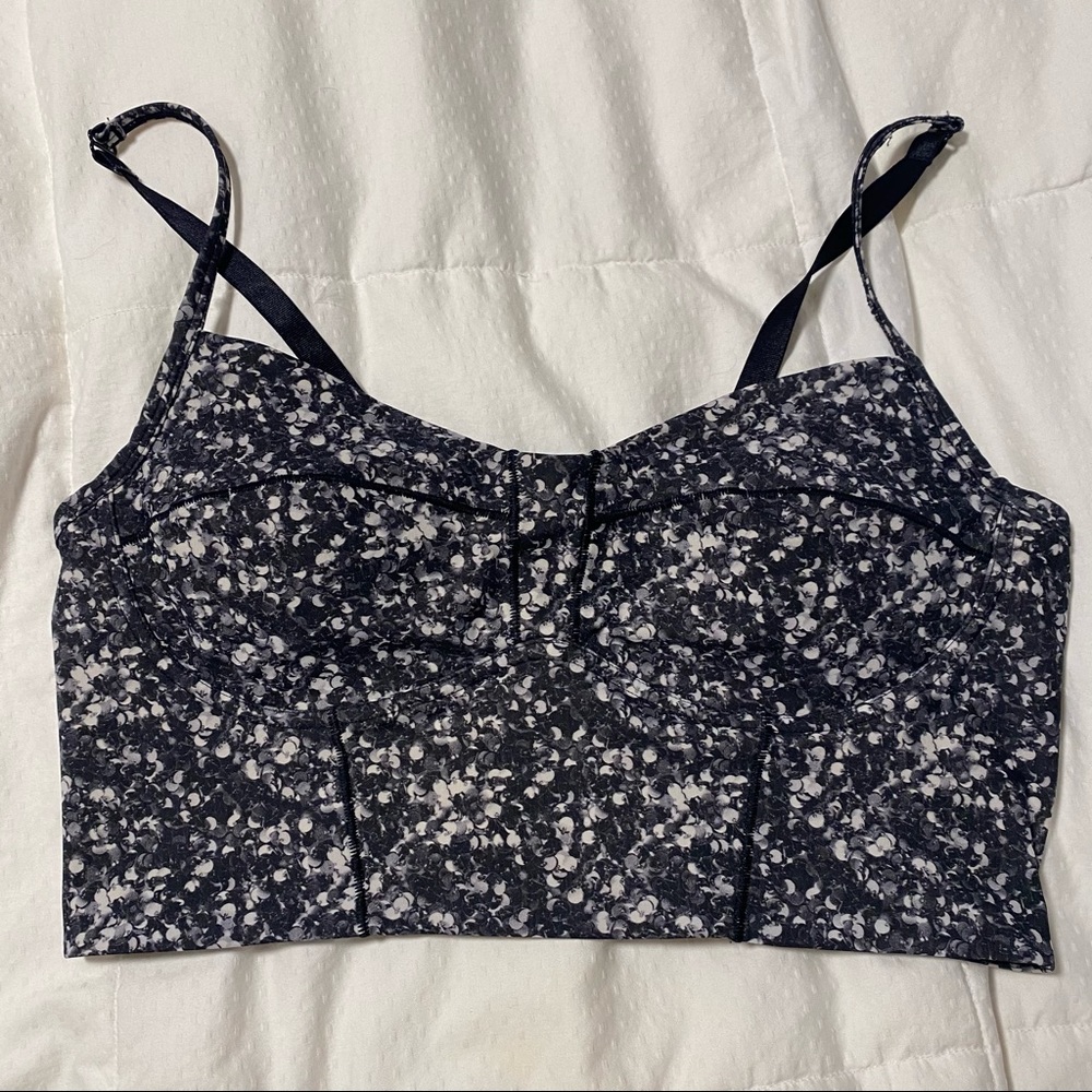 Lululemon longline bra size 6 black white pattern